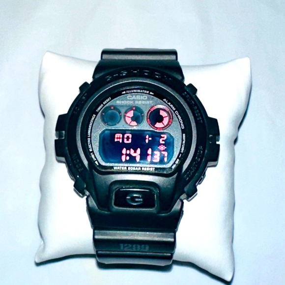 G Shock DW-6900MS